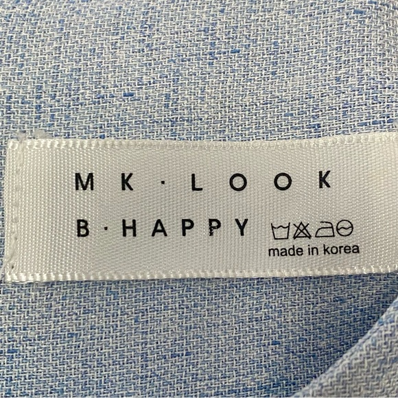 Blouse with Ruffle Accent - Picture 4 of 4